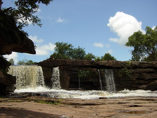 2997- the slippery beauty of kbal chhay waterfalls