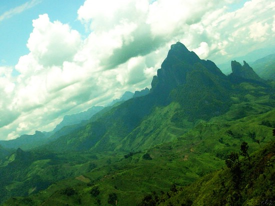 2508- the untamed midlands of northern laos