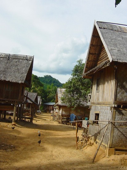 2571- the promanade of ban na 2