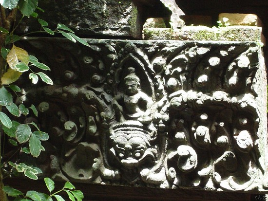 2760- shiva attacking--