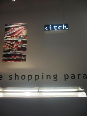 Welcome to the shopping paradise 037