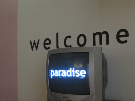 Welcome to the shopping paradise 052